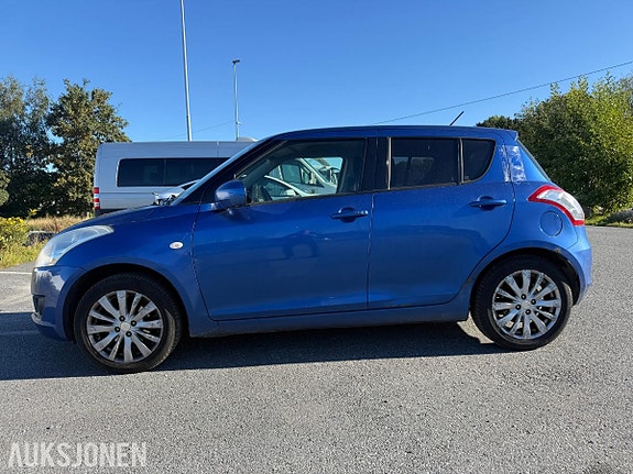 Suzuki Swift 3 of 30