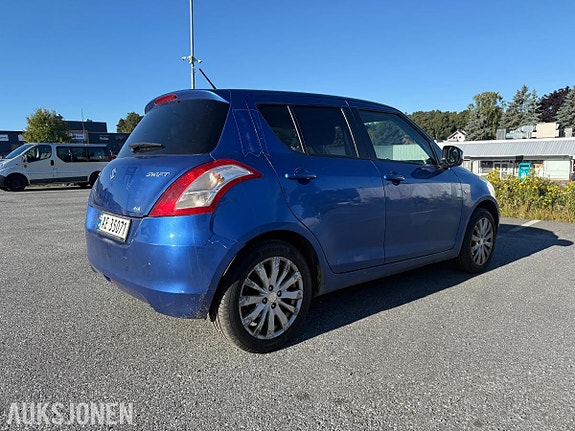 Suzuki Swift 6 of 30