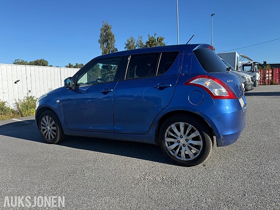 Suzuki Swift 5 of 30