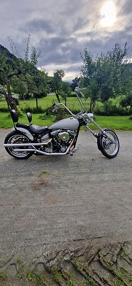 Harley-Davidson FXE 6 of 9