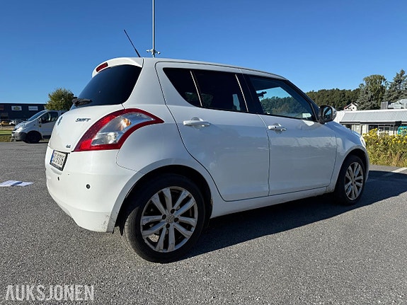 Suzuki Swift 6 of 30