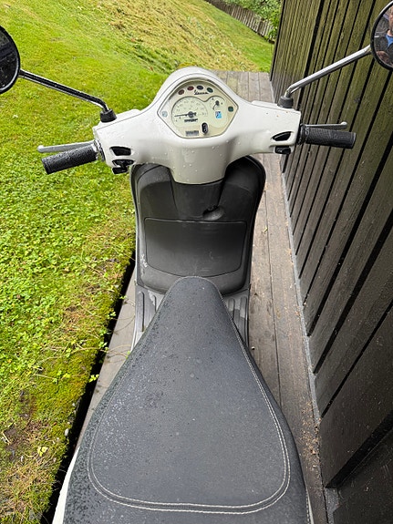 Vespa 50S 4T 2 of 4