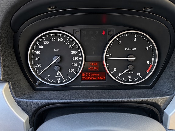 BMW 316d 11 of 16
