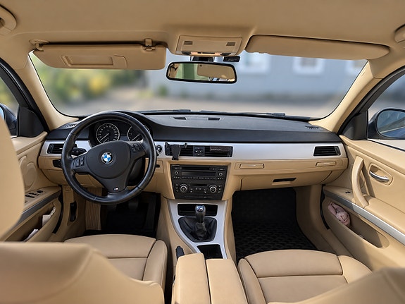 BMW 316d 12 of 16
