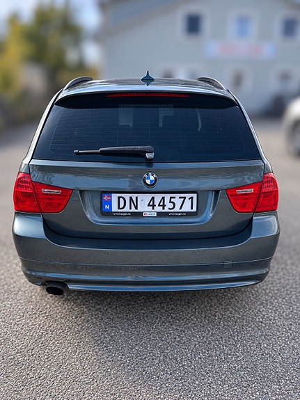 BMW 316d 8 of 16