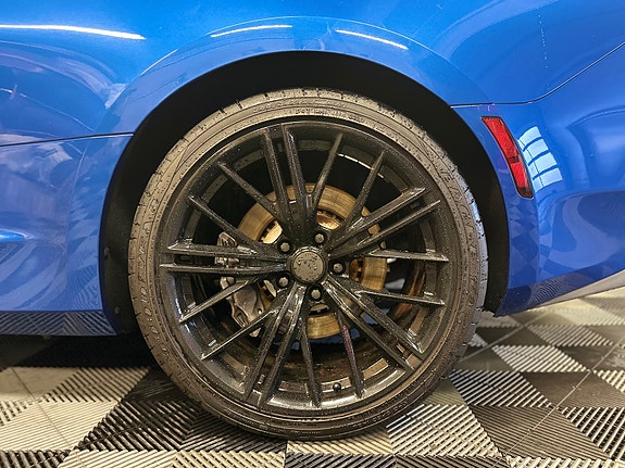 Chevrolet Camaro 19 of 30