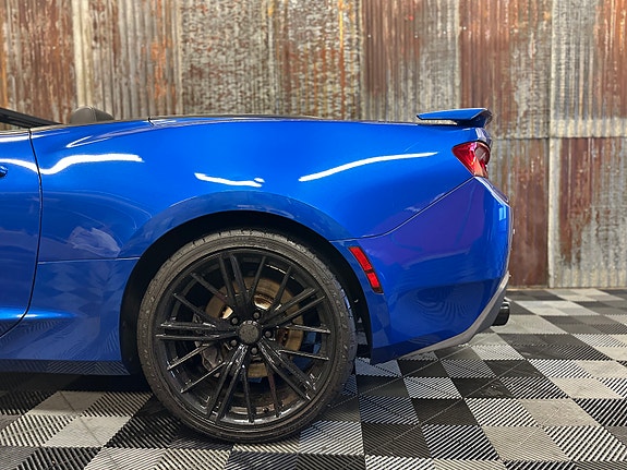 Chevrolet Camaro 15 of 30