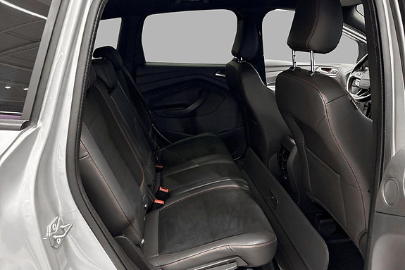 Ford Kuga 17 of 19