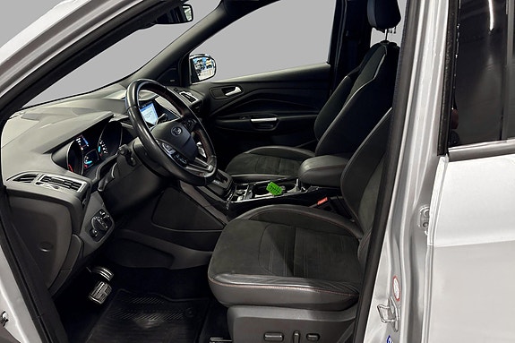 Ford Kuga 11 of 19