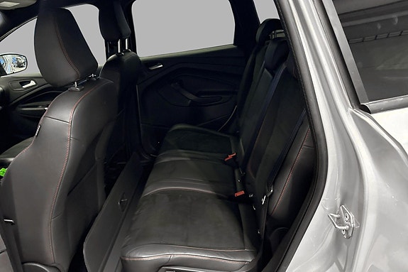 Ford Kuga 16 of 19