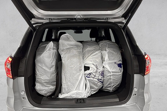 Ford Kuga 18 of 19