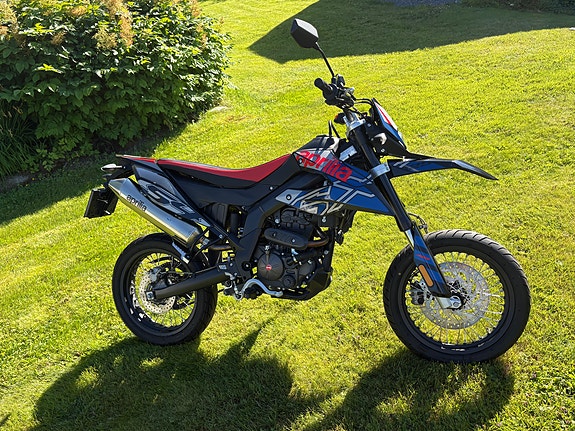 Aprilia SX 125 Super Motard 6 of 6