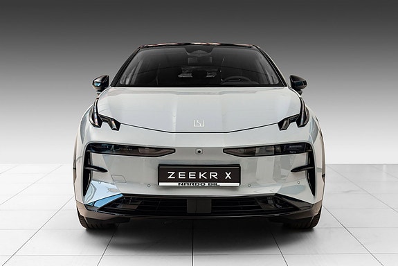 Zeekr X 3 of 29