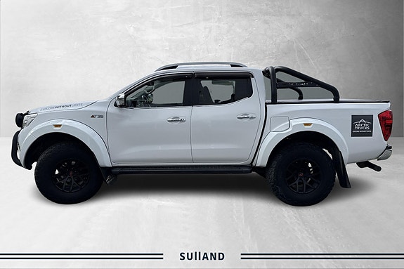 Nissan Navara 2 of 25