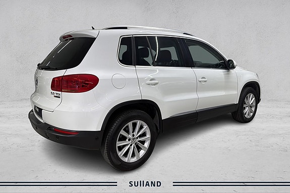 Volkswagen Tiguan 4 of 17