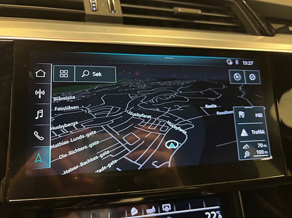 Audi e-tron 23 of 28