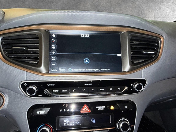 Hyundai IONIQ 16 of 20