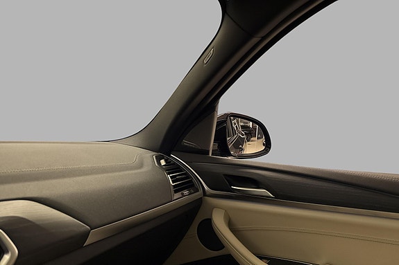 BMW iX3 20 of 24