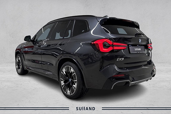 BMW iX3 3 of 24