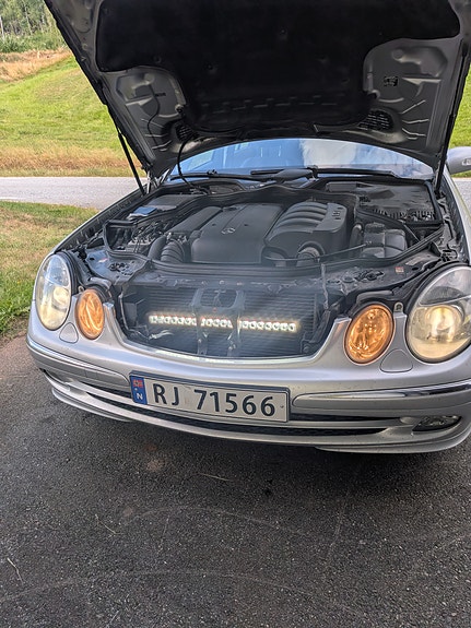 Mercedes-Benz E220 d 19 of 19