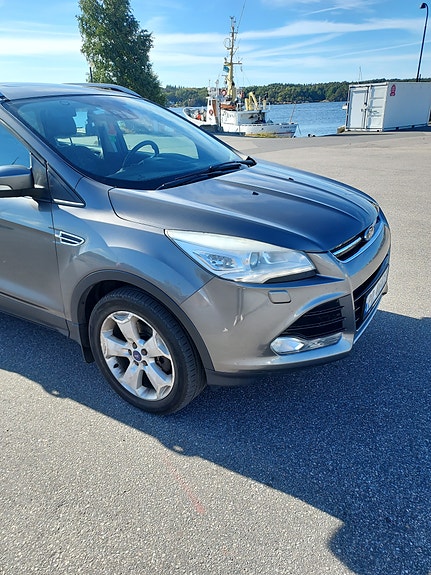 Ford Kuga 3 of 16