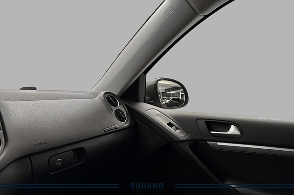 Volkswagen Tiguan 18 of 23