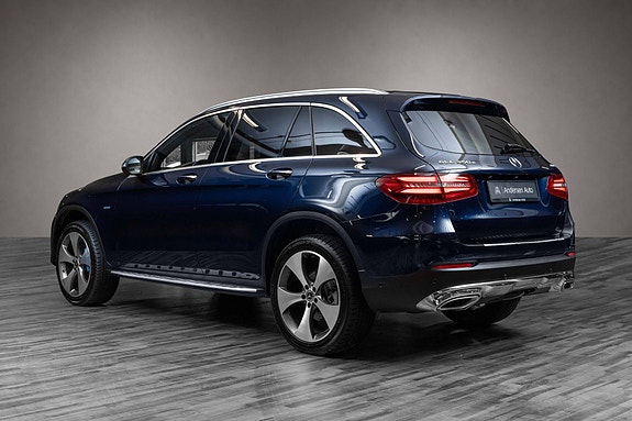 Mercedes-Benz GLC350 e 3 of 26