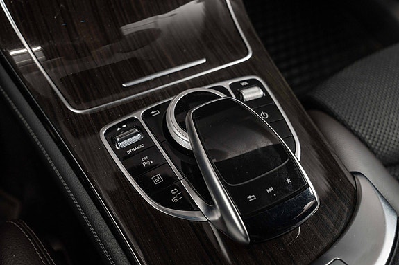 Mercedes-Benz GLC350 e 26 of 26