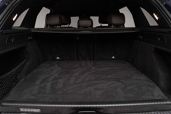 Mercedes-Benz GLC350 e 15 of 26