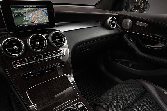 Mercedes-Benz GLC350 e 10 of 26