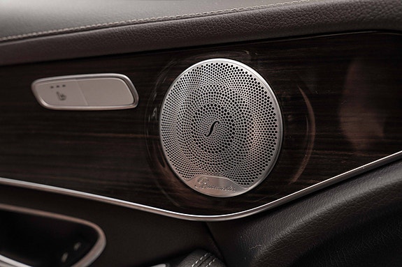 Mercedes-Benz GLC350 e 11 of 26