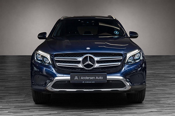 Mercedes-Benz GLC350 e 8 of 26