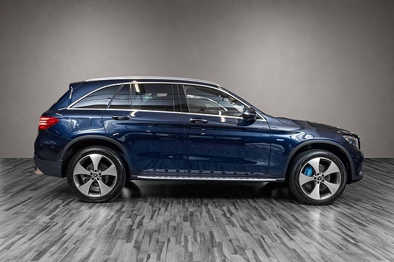 Mercedes-Benz GLC350 e 6 of 26