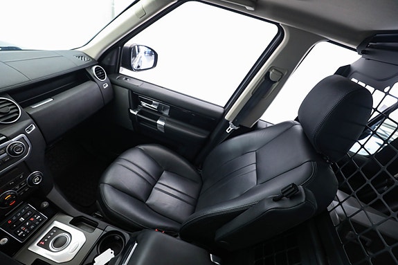 Land Rover Discovery 4 19 of 30