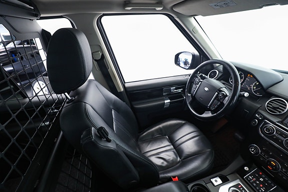 Land Rover Discovery 4 20 of 30
