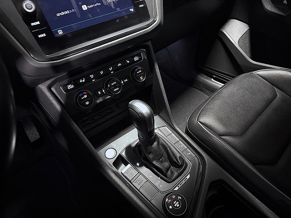 Volkswagen Tiguan 17 of 29