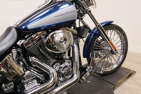 Harley-Davidson Softail Deuce 5 of 12
