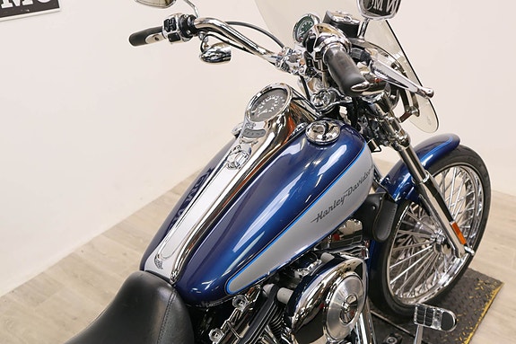 Harley-Davidson Softail Deuce 7 of 12