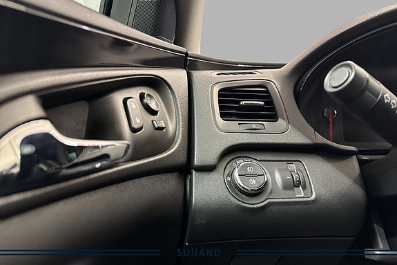 Opel Insignia 21 of 24