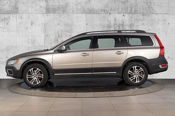 Volvo XC70 6 of 30