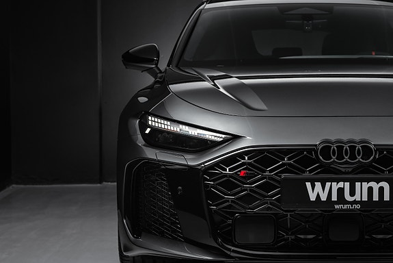 Audi RS5 8 of 30