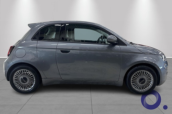 Fiat 500e 7 of 17