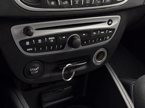 Renault Megane 18 of 22