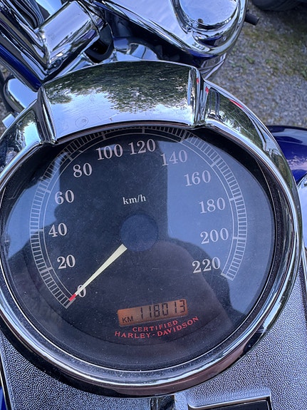 Harley-Davidson FLHRC Road King Classic 6 of 6