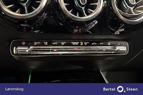 Mercedes-Benz EQA300 26 of 30