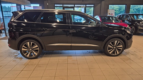 Peugeot 5008 4 of 24