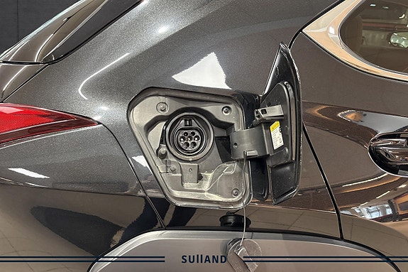 Lexus UX300e 9 of 20