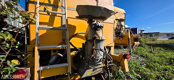 Andre 2019 Falköping CLC-647 salt/kombispreder, 8,2 / 4,0 m³, 2 100 kg 17 of 30