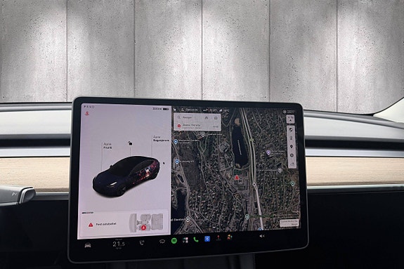 Tesla Model 3 20 of 26