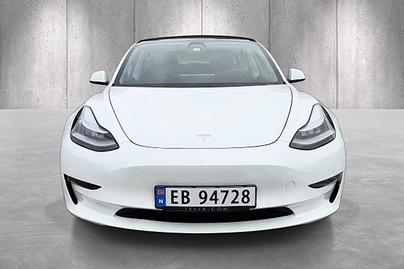 Tesla Model 3 2 of 26